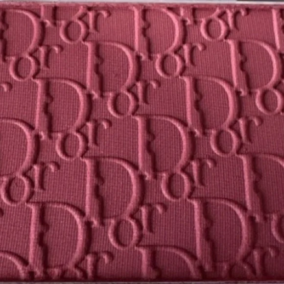 DIOR Rosy Glow Blush • Berry 006 • Mahogany 020 - Picture 3 of 7